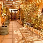 The Indian Suite Innvilla 160